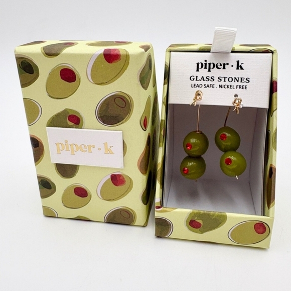 🔹️ Piper ▪︎ K 🔹️Viral Martini  Olive glass stone dangle earrings  ✨️🫒 - Picture 2 of 5